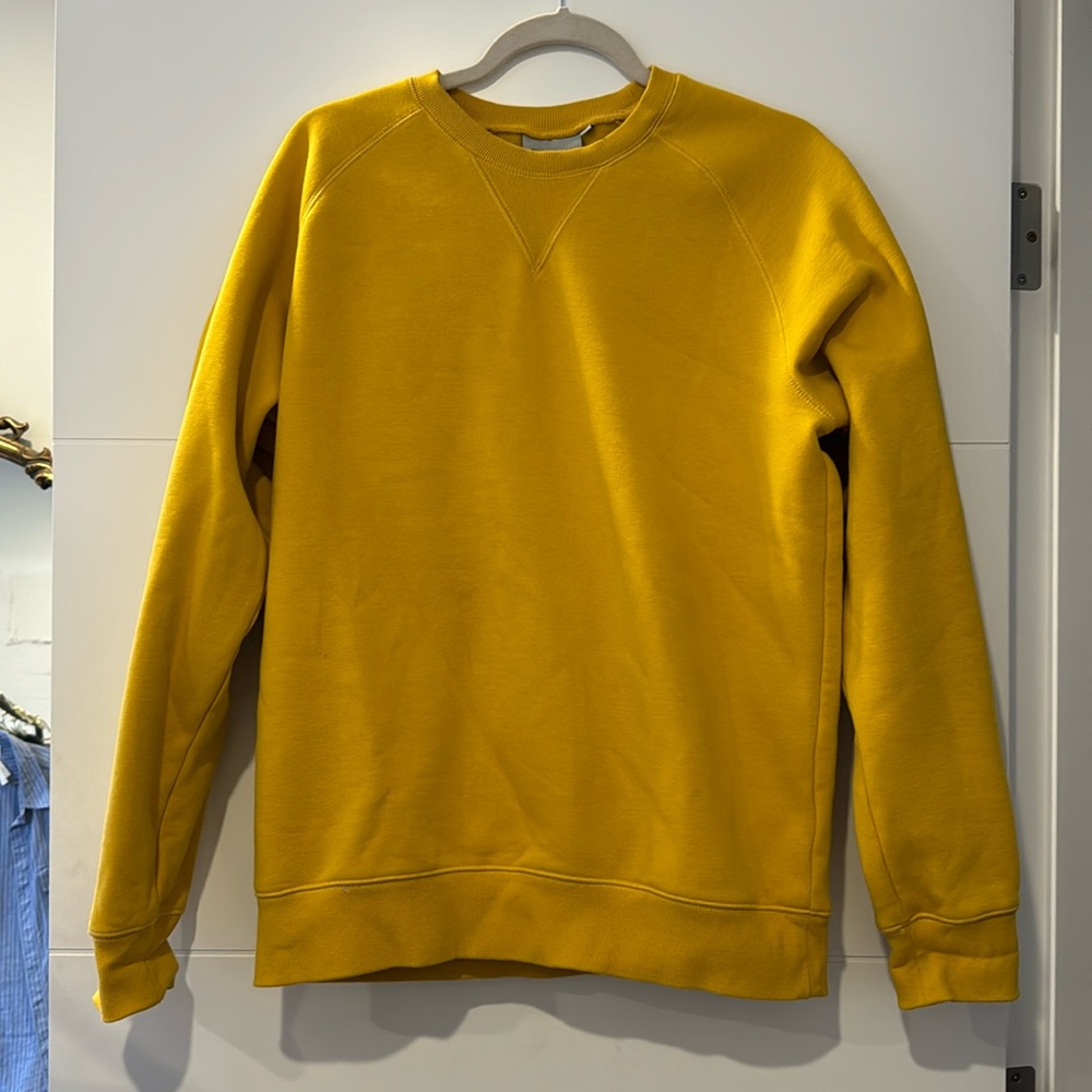 Carhartt yellow crewneck